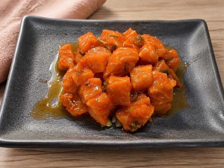 Salmon tataki